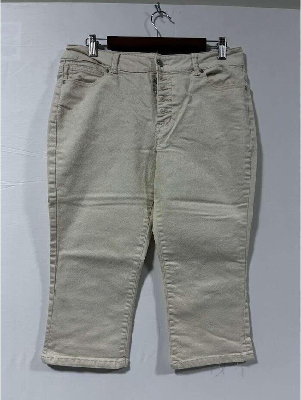 d.jeans Women's Cream Colored Button-Fly Jeans Size 10